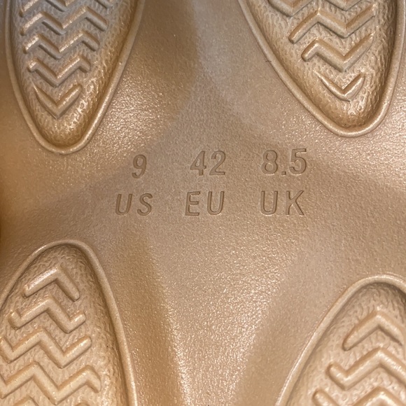 NEW UO molded mule water shoes unisex - Picture 11 of 12